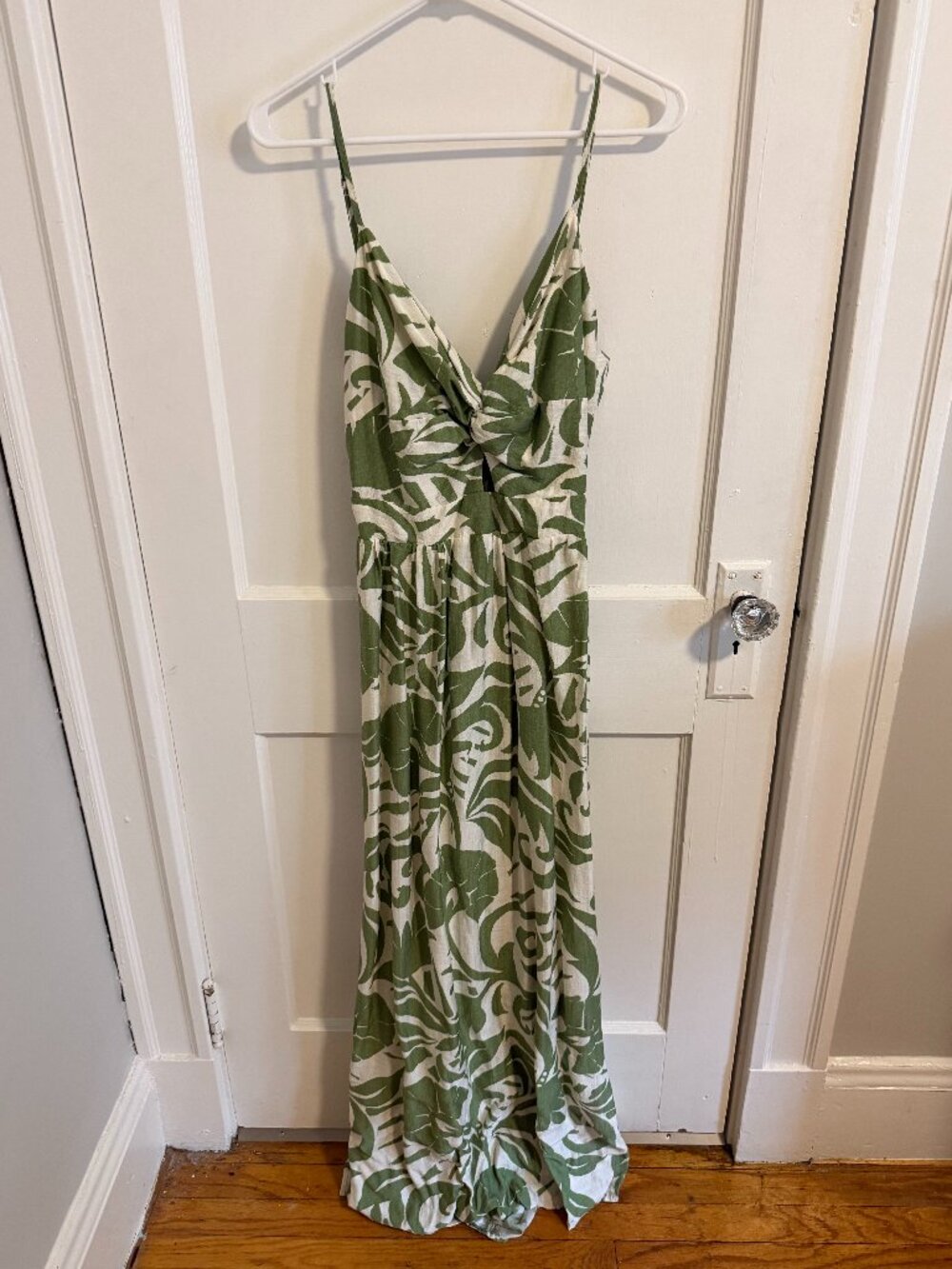 Green & White Tropical Print Open Back Maxi Dress Large